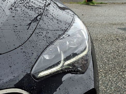 Used 2018 Kia Stinger GT1 image 9
