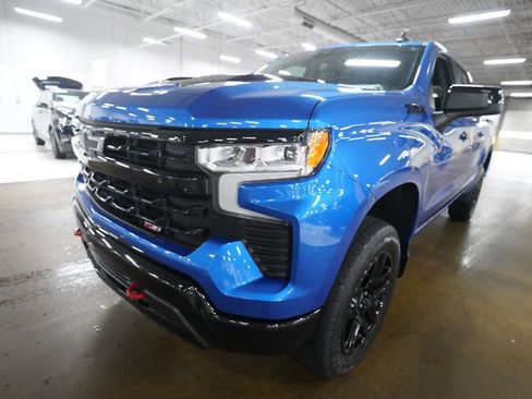 Used 2023 Chevrolet Silverado 1500 LT Trail Boss w/ Convenience Package II AWD/4WD image 22