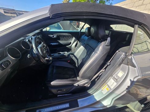 Used 2022 Ford Mustang Premium image 9