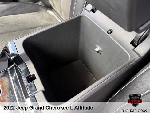 Used 2022 Jeep Grand Cherokee L Laredo AWD/4WD image 29