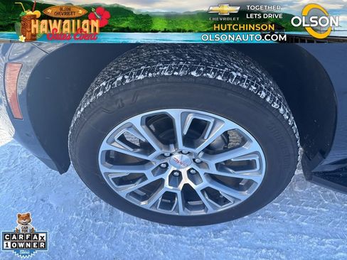 Used 2025 GMC Yukon XL Denali image 9