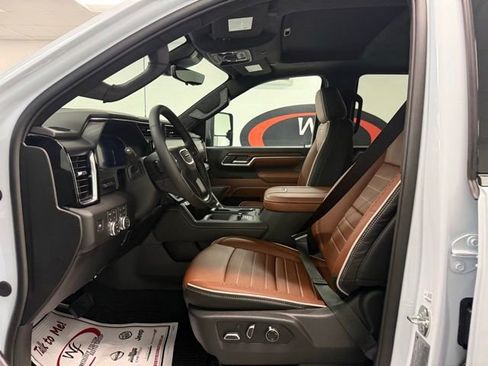 New 2026 GMC Sierra 3500 Denali Ultimate AWD/4WD image 8