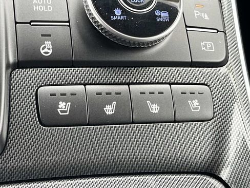 Certified 2023 Hyundai Santa Fe Limited AWD/4WD image 36