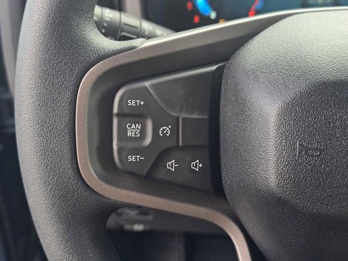 Used 2025 Ford Bronco Base image 31