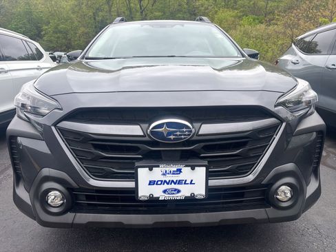 Used 2024 Subaru Outback Premium AWD/4WD image 2
