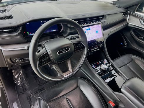 Used 2023 Jeep Grand Cherokee L Overland w/ Rear Seat Video Group I image 9