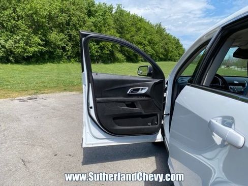 Used 2015 Chevrolet Equinox LS image 11