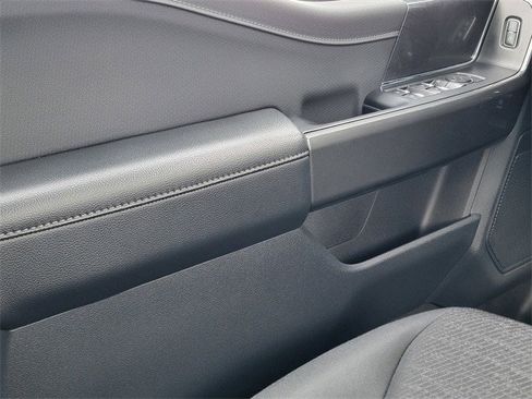 Certified 2022 Ford F150 XLT w/ Equipment Group 302A High image 37