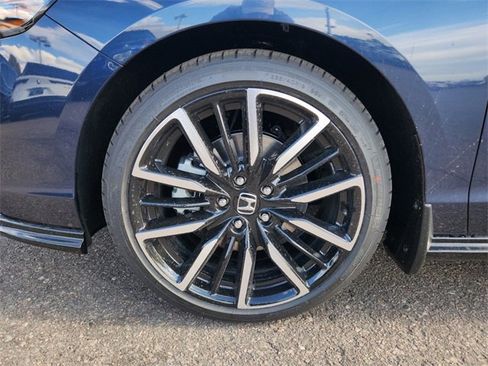 New 2025 Honda Accord Touring image 9