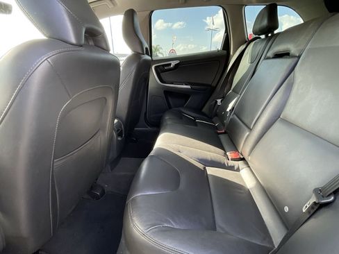 Used 2015 Volvo XC60 T6 w/ Proximity Package image 20