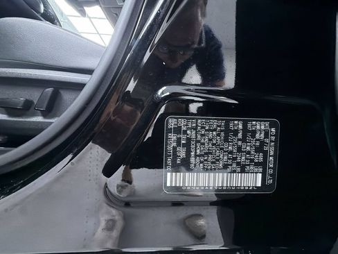Used 2023 Nissan Rogue SL AWD/4WD image 15