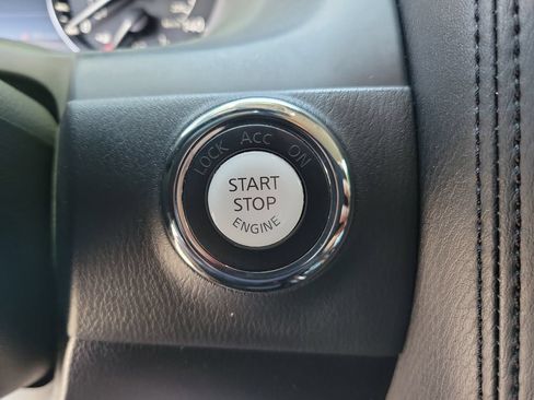 Used 2021 Nissan Armada SL w/ Captain's Chairs Package AWD/4WD image 35