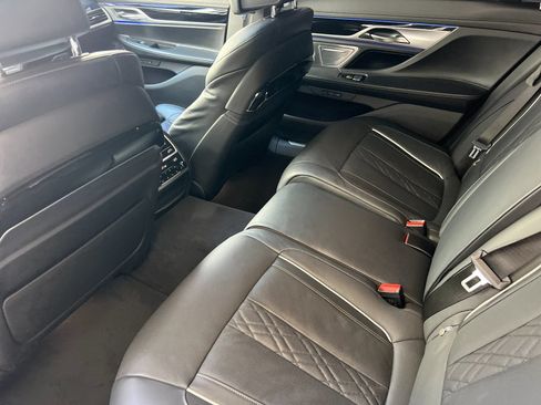 Used 2021 BMW M760i xDrive AWD/4WD image 11