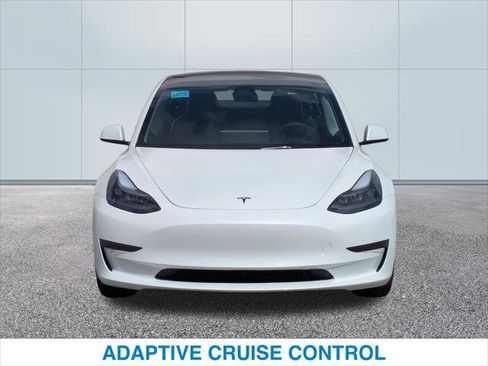 Used 2023 Tesla Model 3 Standard Range RWD image 3