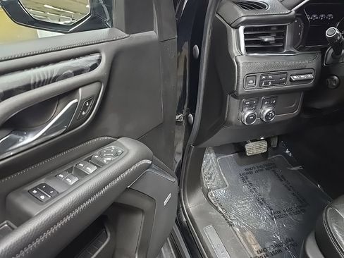 Used 2021 GMC Yukon Denali AWD/4WD image 29