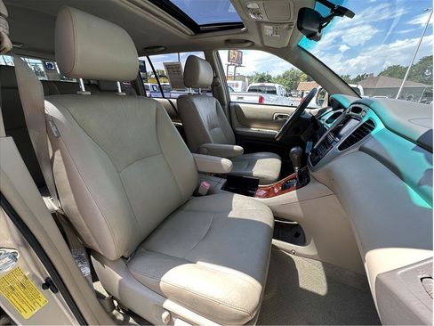 Used 2007 Toyota Highlander Limited AWD/4WD image 4