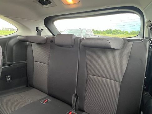 Used 2021 Toyota Highlander LE FWD image 10