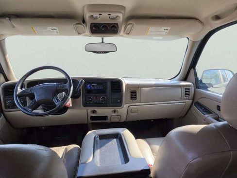 Used 2005 Chevrolet Tahoe LS RWD image 8