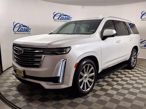 Used 2022 Cadillac Escalade Premium Luxury Platinum image 3