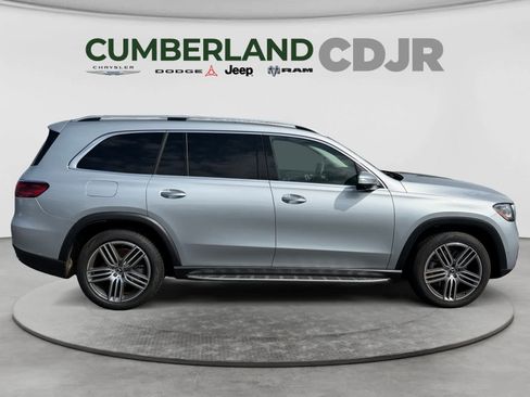 Used 2025 Mercedes-Benz GLS 450 4MATIC image 14