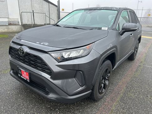 Certified 2022 Toyota RAV4 LE image 1