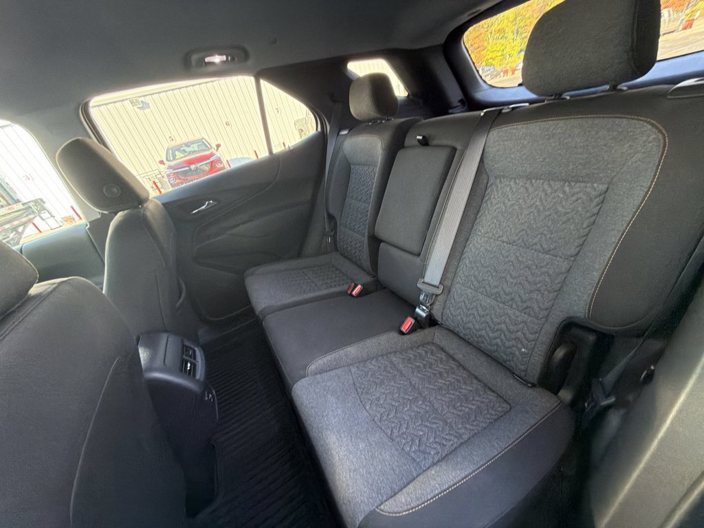 Used 2024 Chevrolet Equinox LT FWD image 25