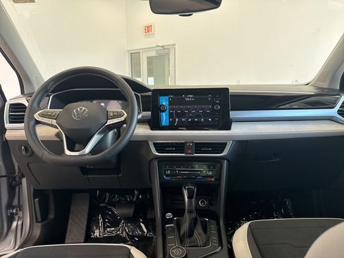 New 2025 Volkswagen Taos SE image 12