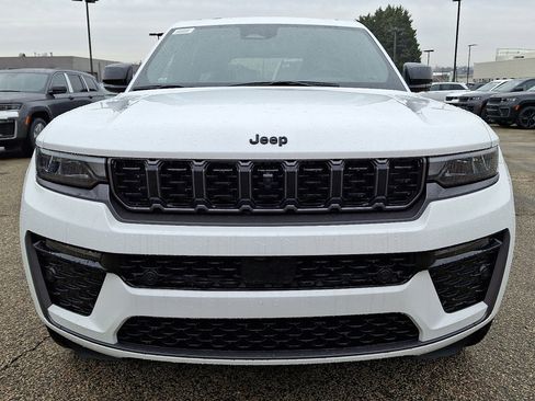 New 2026 Jeep Grand Cherokee Limited Reserve image 2