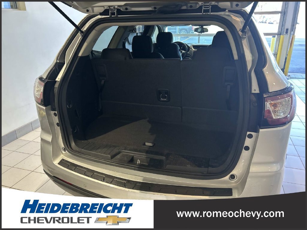 Used 2017 Chevrolet Traverse LT w/ Style and Technology Package AWD/4WD image 15