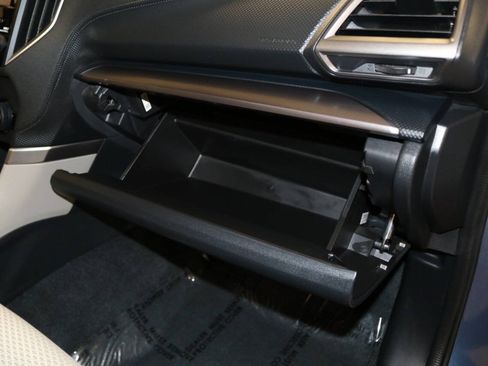 Used 2022 Subaru Forester Premium AWD/4WD image 64