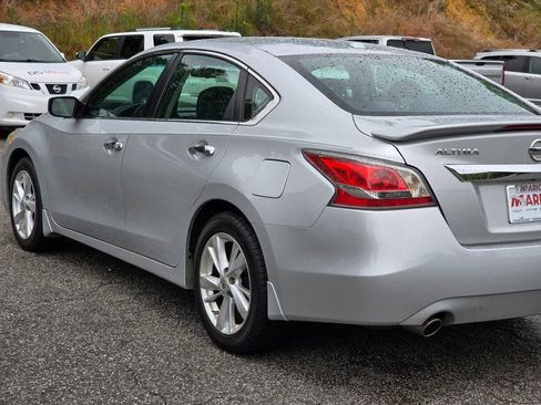 Used 2015 Nissan Altima 2.5 SV FWD image 51