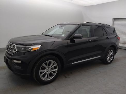 Used 2021 Ford Explorer Limited w/ Equipment Group 301A image 2