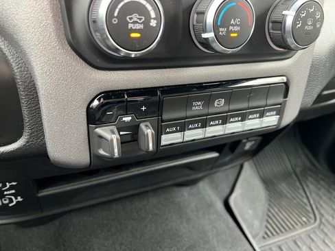 Used 2024 RAM 2500 Tradesman w/ Snow Chief Group image 42