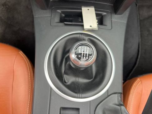 Used 2008 MAZDA MX-5 Miata Grand Touring w/ Premium Pkg RWD image 26
