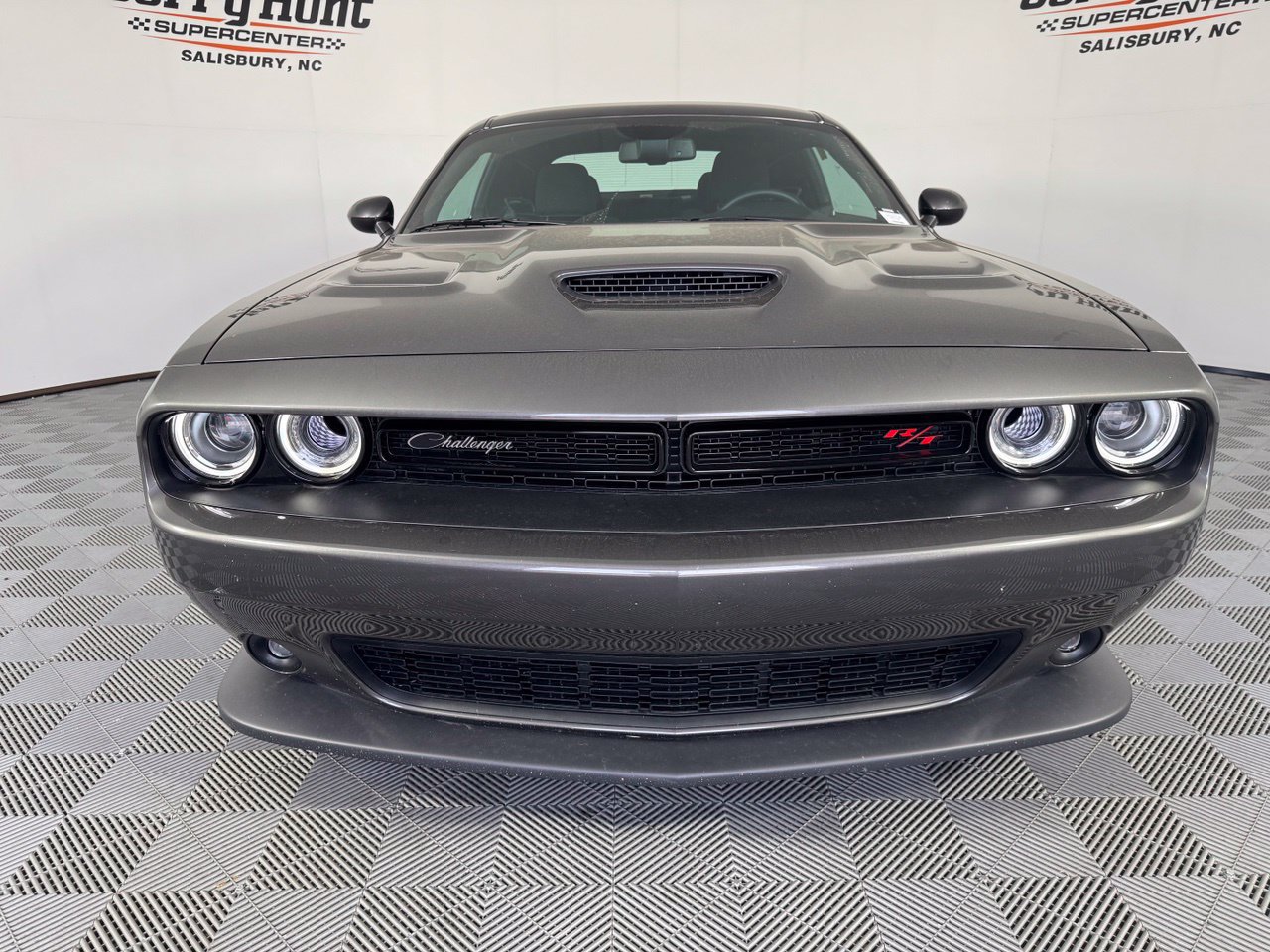 Used 2021 Dodge Challenger R/T Scat Pack RWD image 5