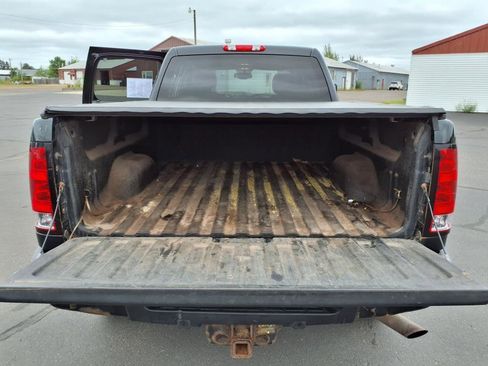 Used 2013 GMC Sierra 2500 Denali w/ Suspension Package, Off-Road image 15