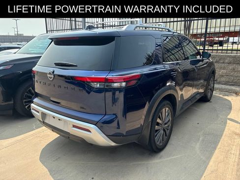 Used 2023 Nissan Pathfinder SL w/ SL Premium Package FWD image 18