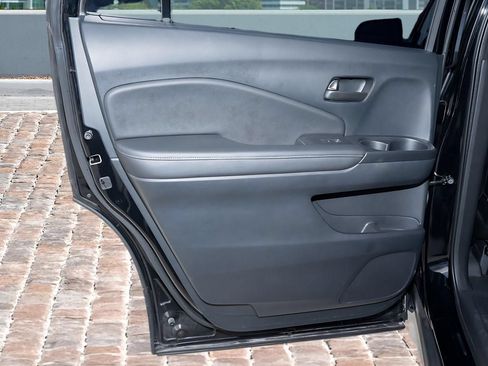 Certified 2023 Honda Passport EX-L image 14