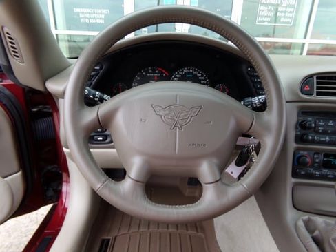 Used 2003 Chevrolet Corvette Coupe w/ Preferred Equipment Group image 25