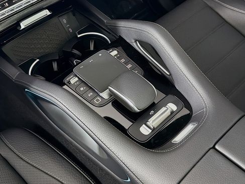 New 2026 Mercedes-Benz GLS 580 4MATIC image 5