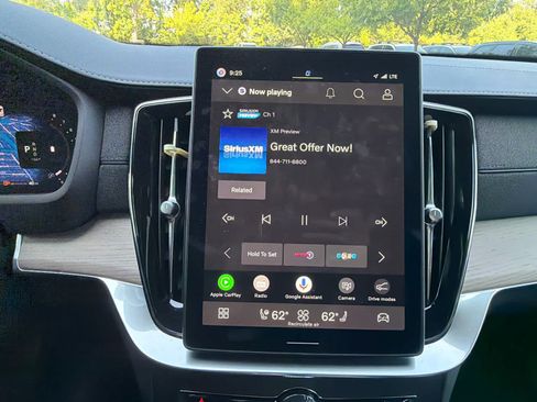 Certified 2026 Volvo XC90 B6 Plus AWD/4WD image 30