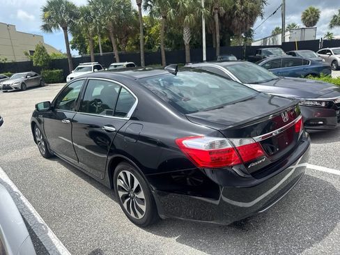 Used 2015 Honda Accord Hybrid Sedan image 4