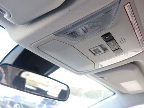 Used 2021 Toyota RAV4 LE image 29