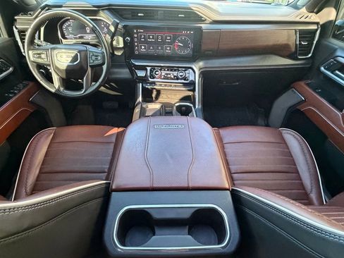 Used 2024 GMC Sierra 3500 Denali Ultimate image 13