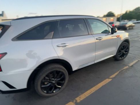 Used 2023 Kia Sorento SX FWD image 5