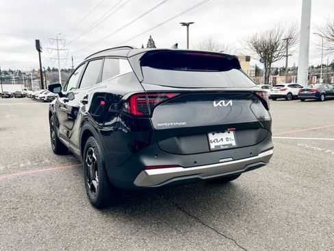 Certified 2026 Kia Sportage EX w/ EX Panoramic Sunroof Package image 8