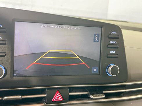 Used 2023 Hyundai Elantra SEL FWD image 13