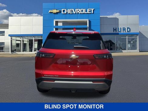 New 2026 Chevrolet Equinox LT w/ Convenience Package II AWD/4WD image 6