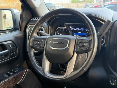 Used 2021 GMC Sierra 1500 Denali w/ Denali Ultimate Package image 16