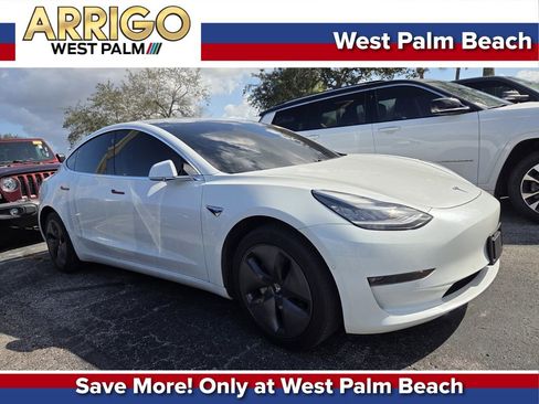 Used 2020 Tesla Model 3 Standard Range image 1